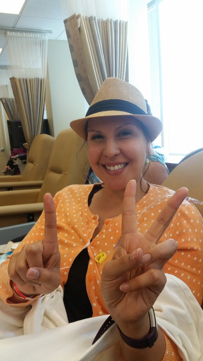 jeslovinlife's tweet photo. Thnx @NKOTB Had 12th round of #chemotherapy in morning,ended the day celebrating my sis @ACIRE5 bday w u all #Bestnightever #breastcancer https://t.co/cAi5CGyhei