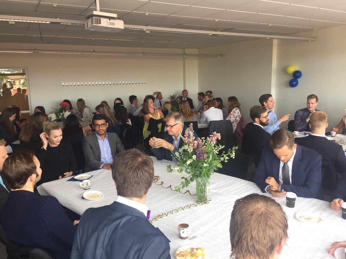 LifeatIOP's tweet photo. Graduation day! 🇸🇪🎉 https://t.co/o5b5c9qIbf