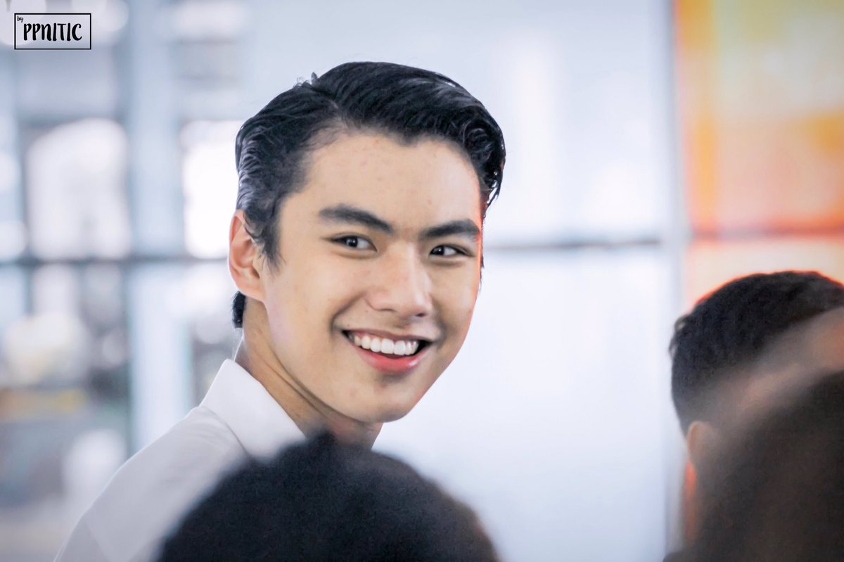 mcleeeyn's tweet photo. "You are the brightest star" @ohmpawatt มีฝันหวานและยิ้มเสมอ💕😚
@OhmToeyTogether 
@BookFanFrame 
@JustOhmToey 
#MakeitrightSS2 
#ohmpawat https://t.co/DVpl9bknpW