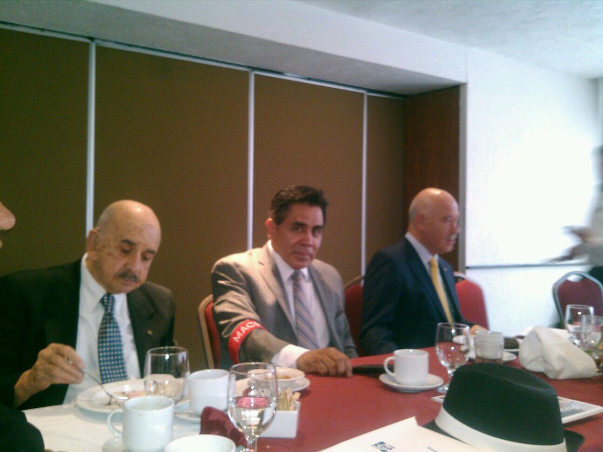 CRLindavista's tweet photo. El día de ayer tuvimos una sesión muy bonita, llena de emociones porque estamos en la recta final de este gran año Rotario.
#RotaryInt ⚙️❤️ https://t.co/FTEdgJ1x70