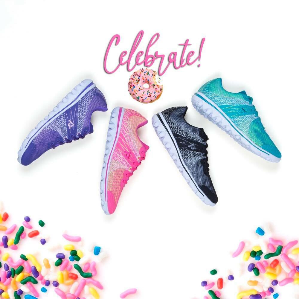 PropetUSA's tweet photo. Stop everything you're doing! It's #nationaldoughnutday!! 🍩🍩🍩🍩
https://t.co/06XtJMx3z3 https://t.co/XVR0oCqYDO
