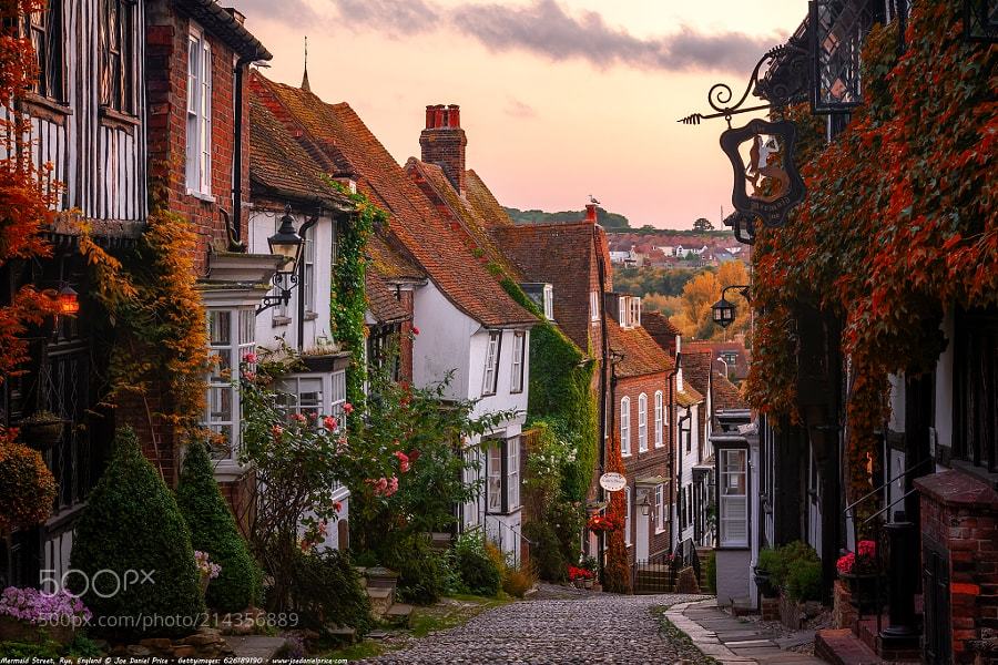 Cobbled Street, Mermaid Street, Rye, East Sussex, England - Cobbled Street, Mermaid Street, Rye, East Sussex, England - RT y Sígueme
