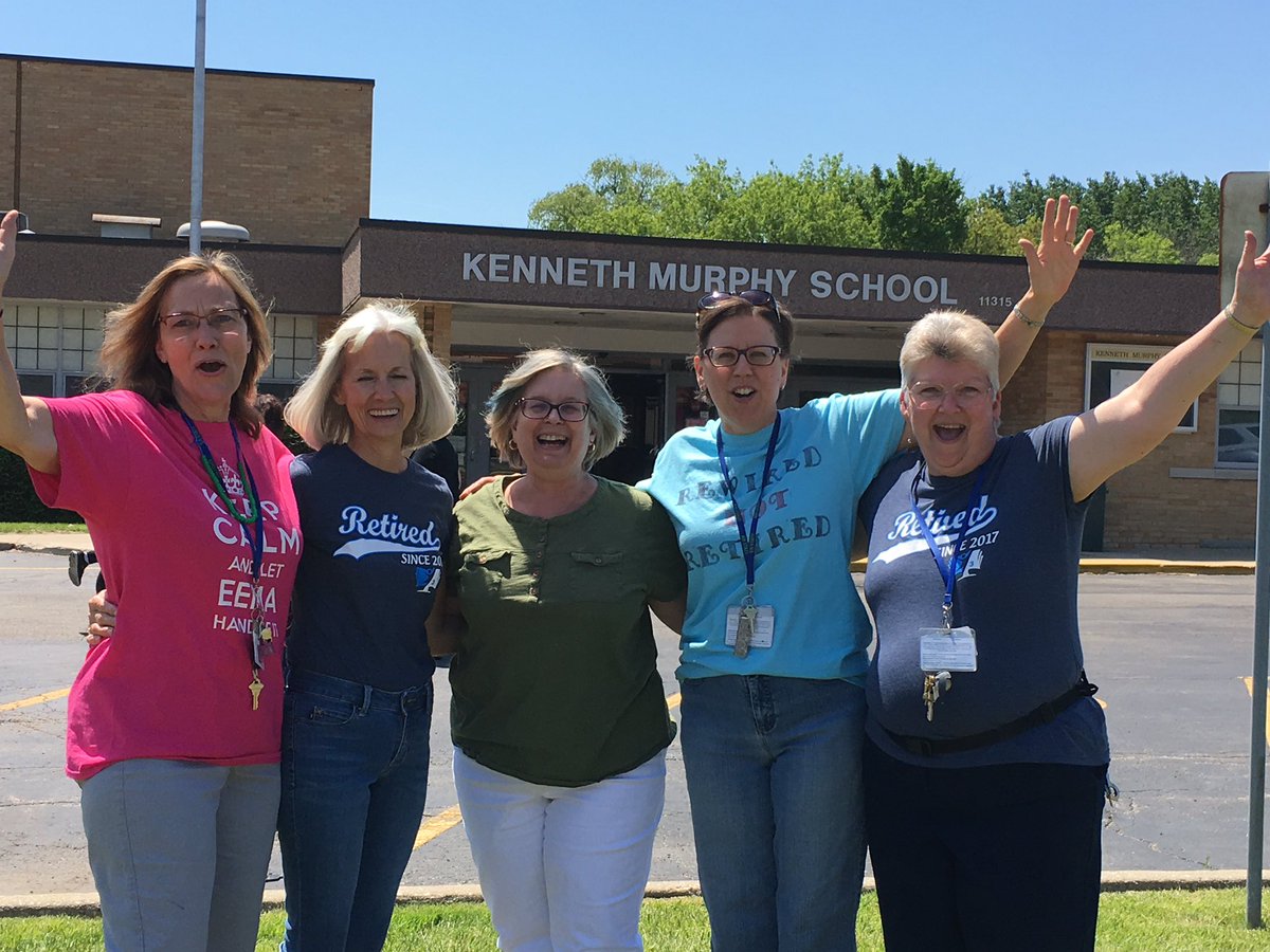 KerriLedman's tweet photo. These ladies celebrate their LAST day of school! School's out for Summer-school's out FOREVER! We ❤️ you!! #kmdolphins https://t.co/SFBM52F0Xf