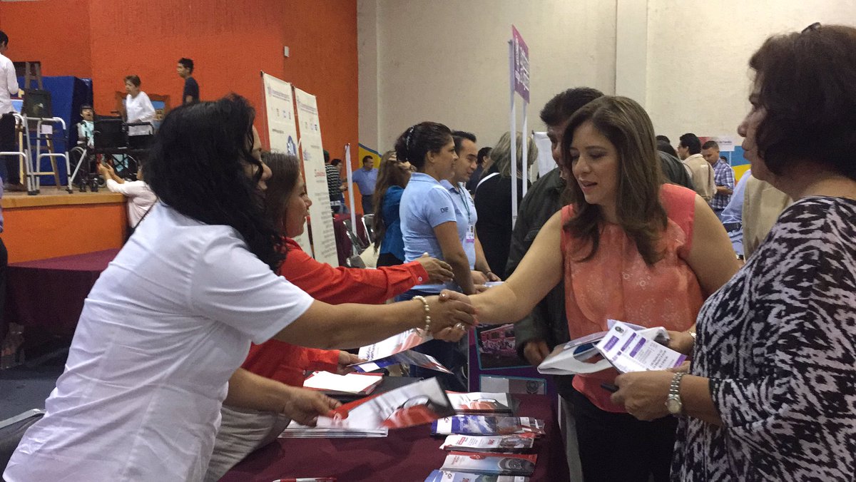 LisbethLecona's tweet photo. Muchas gracias por la invitación al "Encuentro Nacional de Donadores de Experiencia" #APROB https://t.co/dJRYEo6wgt