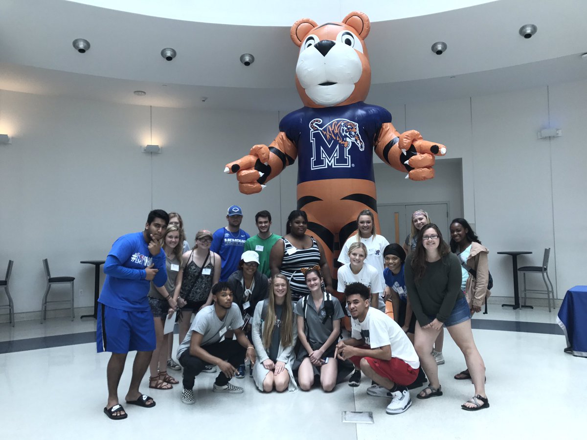 MemphisOG16's tweet photo. Group 5 was pretty live this session. Can't wait to see these #MEMBOUND students on campus in the fall! https://t.co/fPK9sqTWyQ