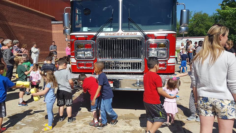 Thank you to the kids at the Dolbeare school for washing the truck for us!  It looks spotless!