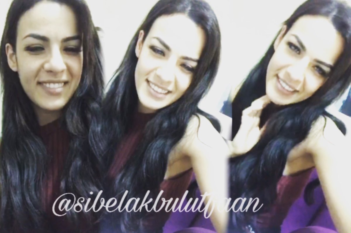 sibelakbulut91's tweet photo. İki kelimemden biri sensin😍 @SblAkblt25 💕 https://t.co/0t58vQEjVv