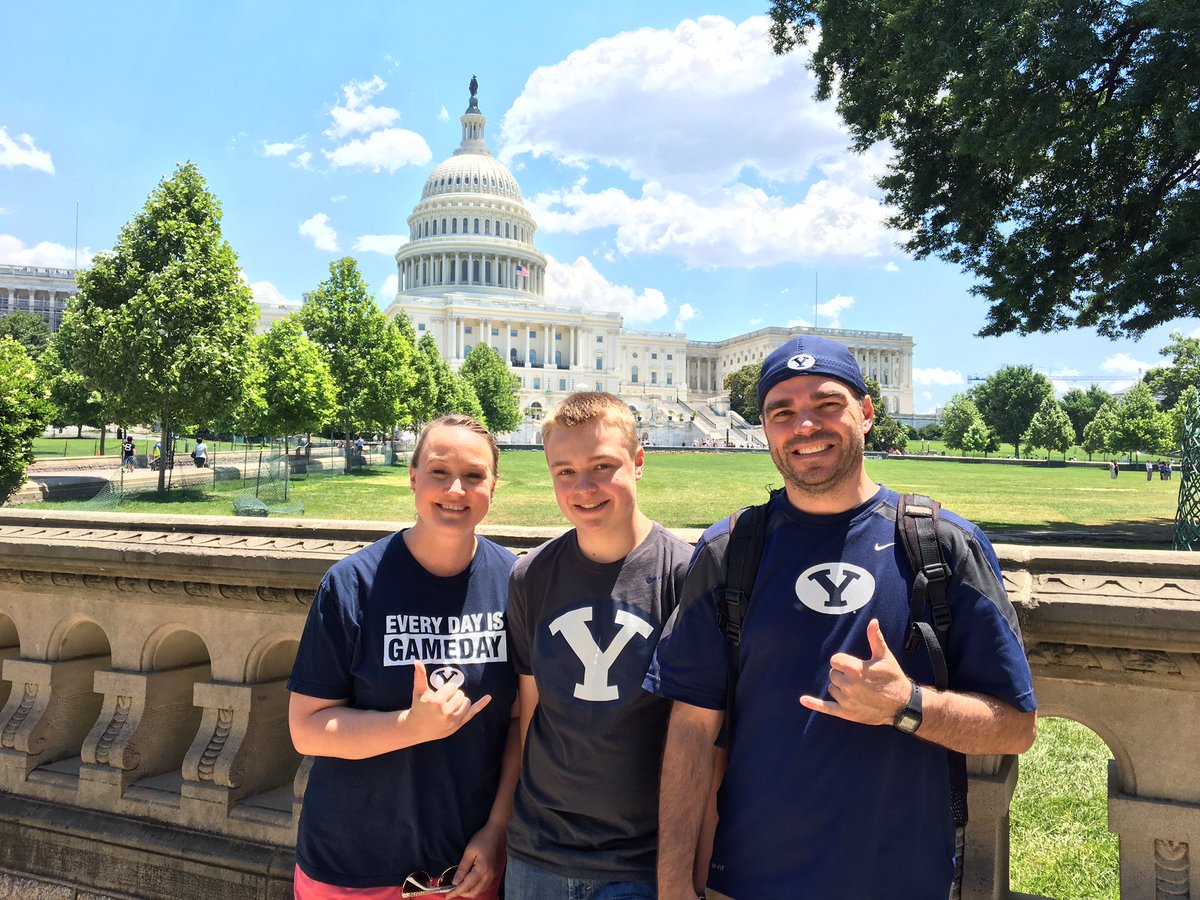 Reppin' the Y in Wash D.C. today. #GoCougs! #RepTheY