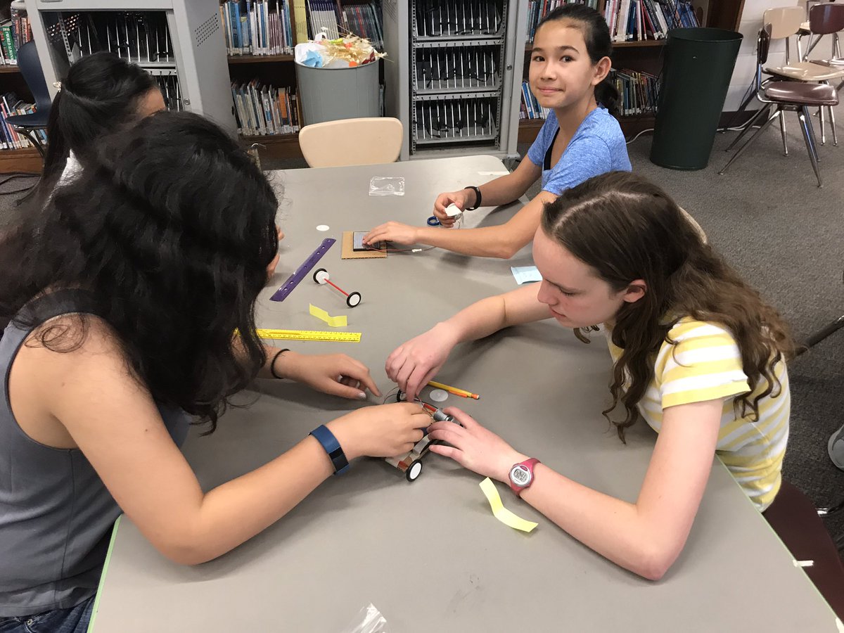 DrJones_OSSI's tweet photo. What are @CollegeBoard AP Chem students doing post AP test?Working w/ @WestlandPrinc 8th graders to create solar power cars @GRITechnology https://t.co/tlMINbokGG