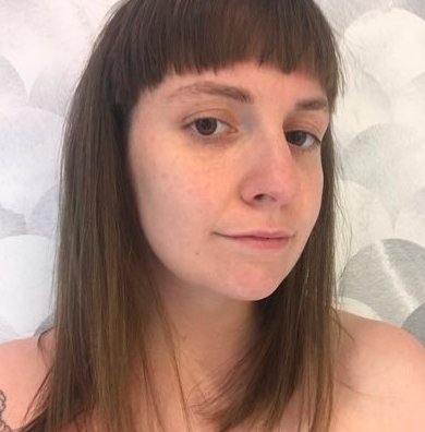 rone's tweet photo. I literally can't tell which one is Lena Dunham and which one is is Post Malone. https://t.co/k5I3hwnrMA