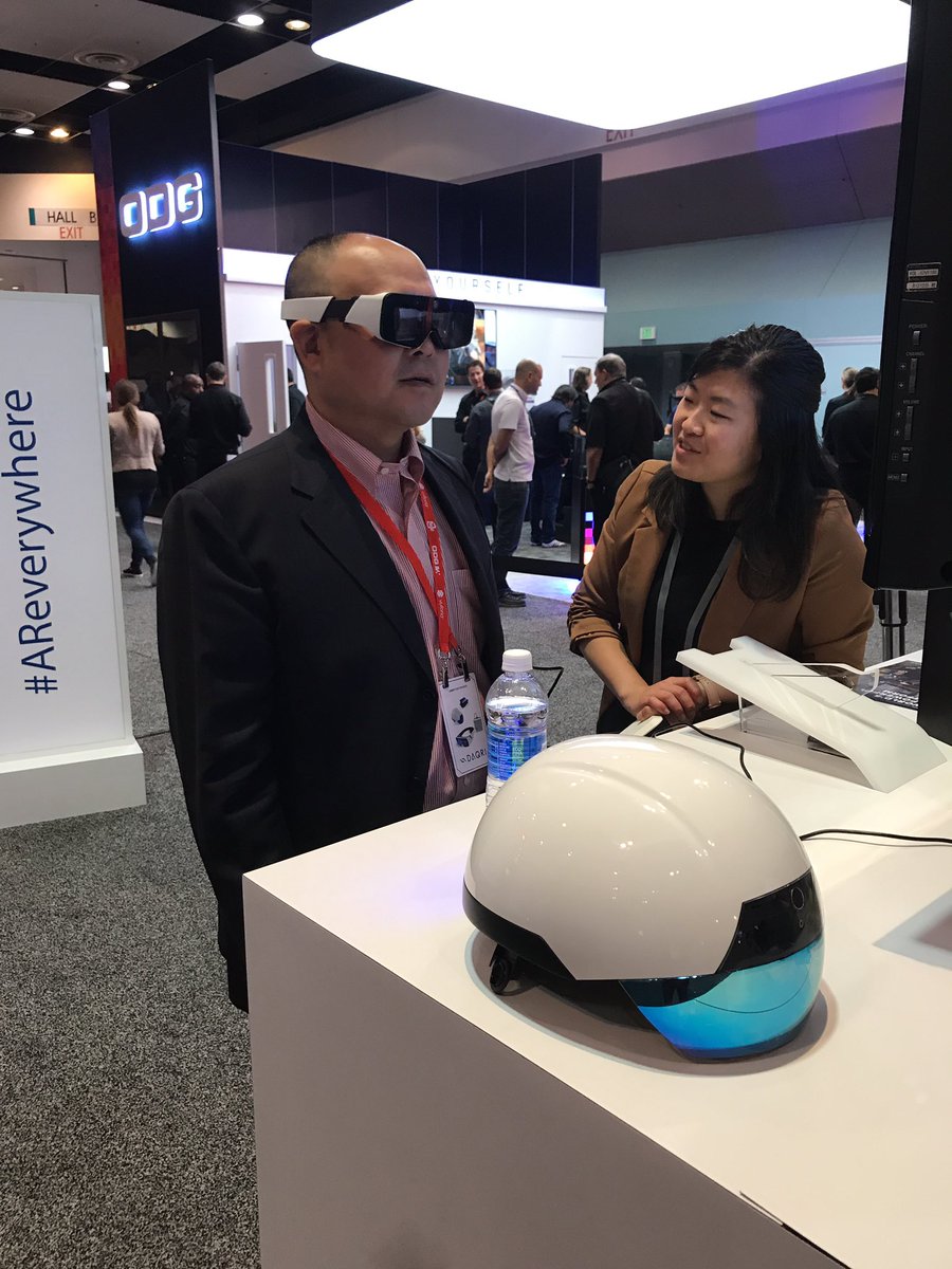 TechMinock's tweet photo. Day 3 of #AWE2017 Come visit booth 305 to demo @DAQRI Smart Glasses DAQRI Smart Helmet and Smart HUD! #AR https://t.co/Wez7cdxZfa