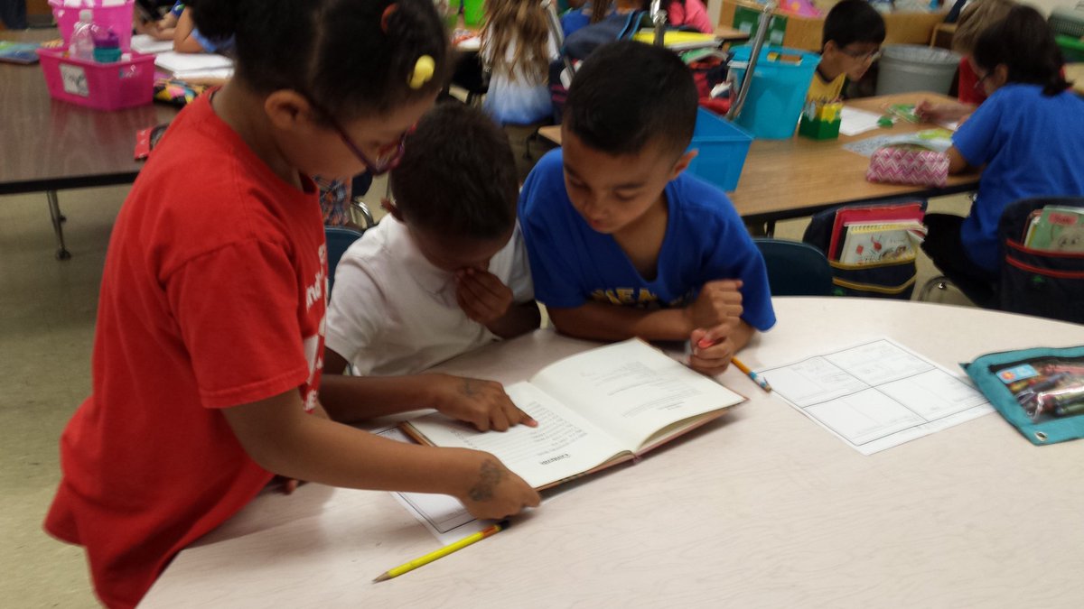 hilgar109's tweet photo. "Synergy partners" coming together to form "Synergy teams" for animal research.  @hilgar109 #LHEpride https://t.co/HsQgo0bxMB