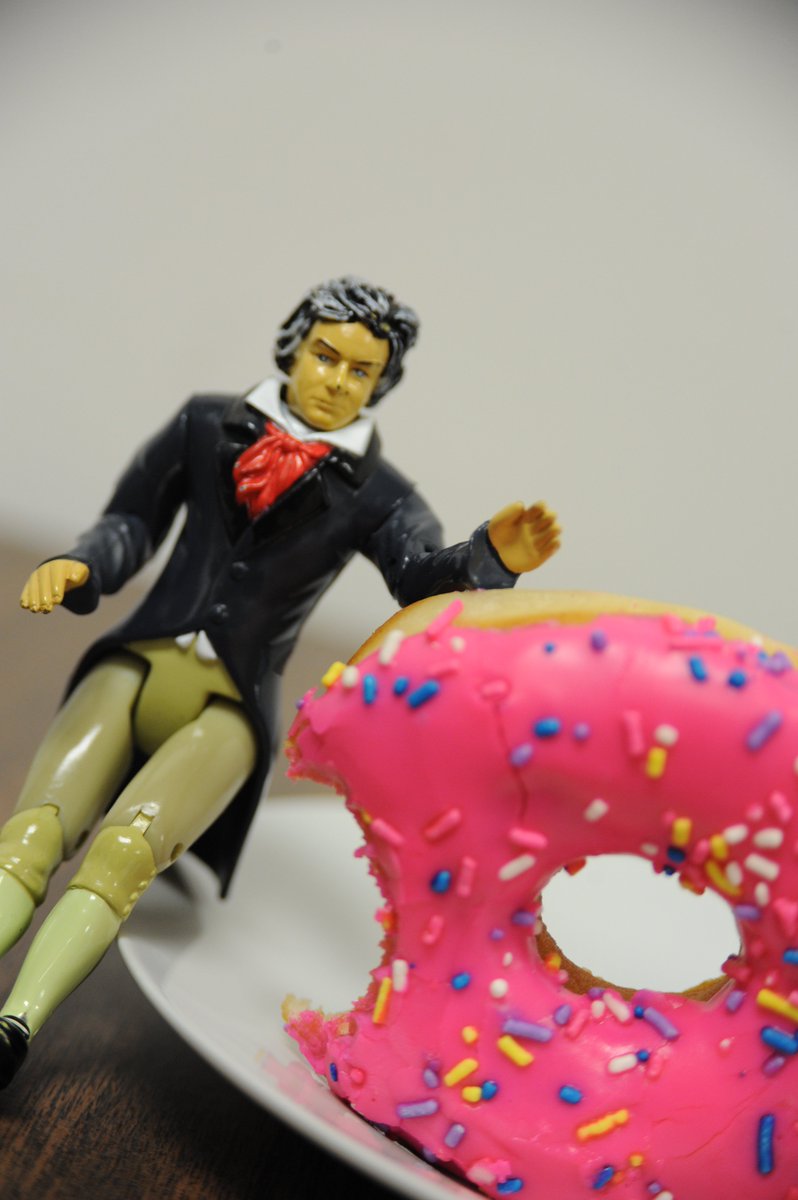 SBSymphony's tweet photo. #TinyBeethoven celebrating #NationalDonutDay! https://t.co/OPhDTliNTd
