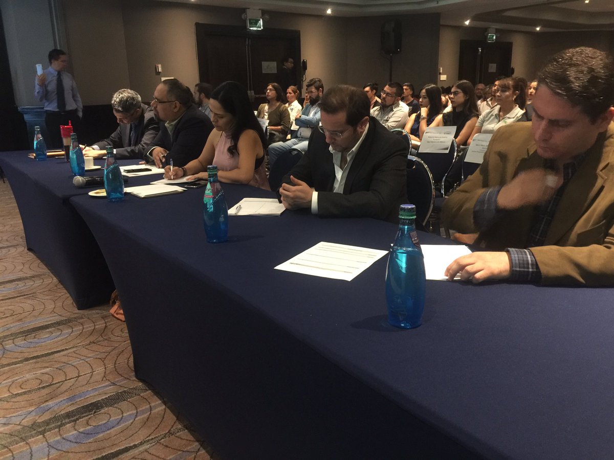 MarAdentroAC's tweet photo. #HoyHayDebate Final del 8° Torneo Estatal de Debate SEJ. Muchas gracias a @InterContiGdl por sumarse como sede del la 3ra #GranFinal2017 https://t.co/0L40aEkPI2