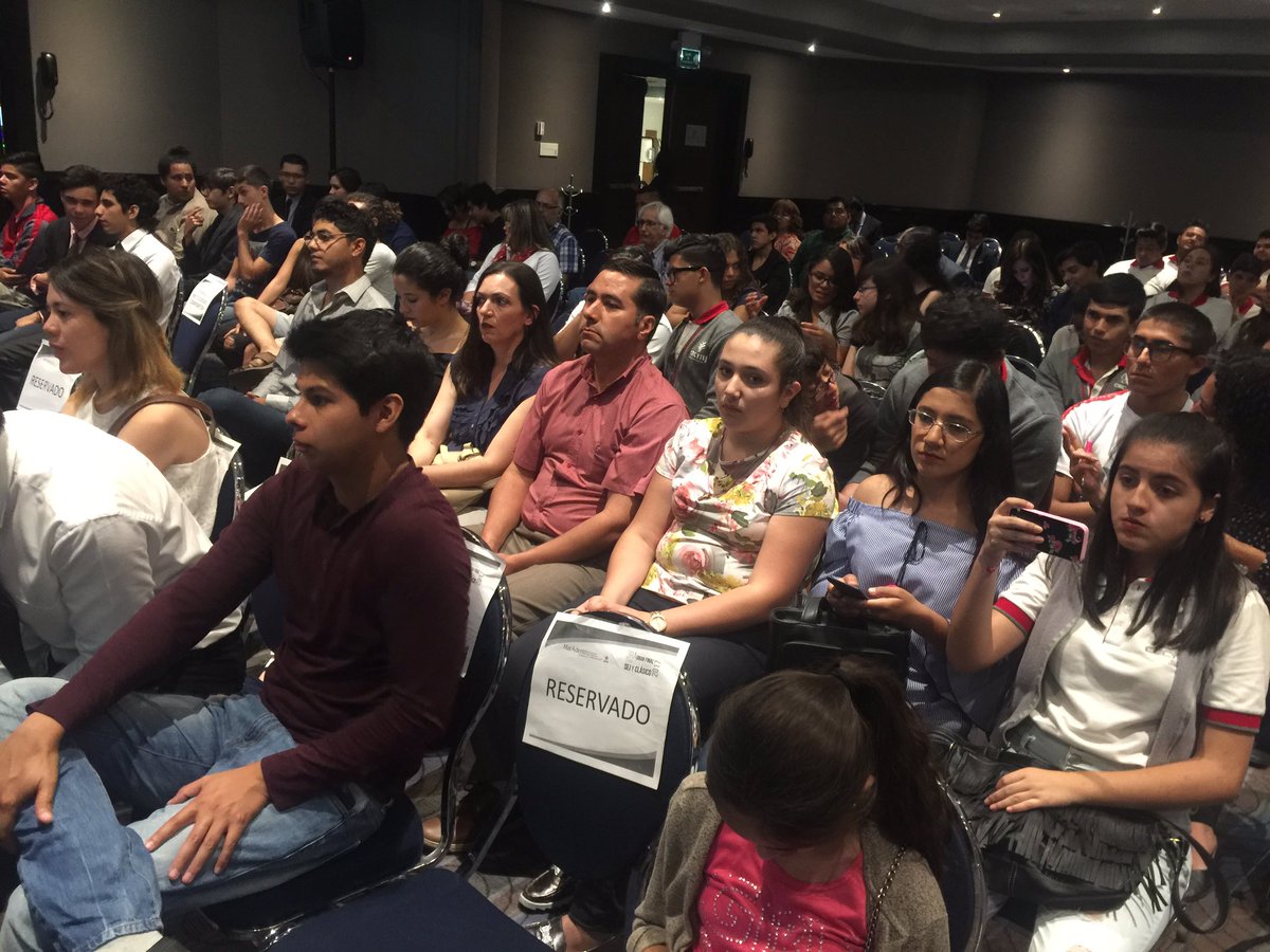 MarAdentroAC's tweet photo. #HoyHayDebate Final del 8° Torneo Estatal de Debate SEJ. Muchas gracias a @InterContiGdl por sumarse como sede del la 3ra #GranFinal2017 https://t.co/0L40aEkPI2