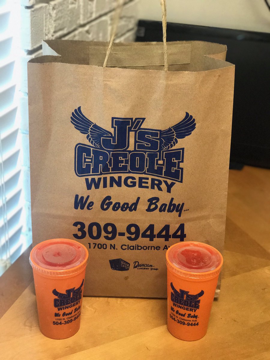 prettygirlYess_'s tweet photo. They're BACKKKK!!!! #JsWINGS 😁🍗😋 https://t.co/ly8end0LSo