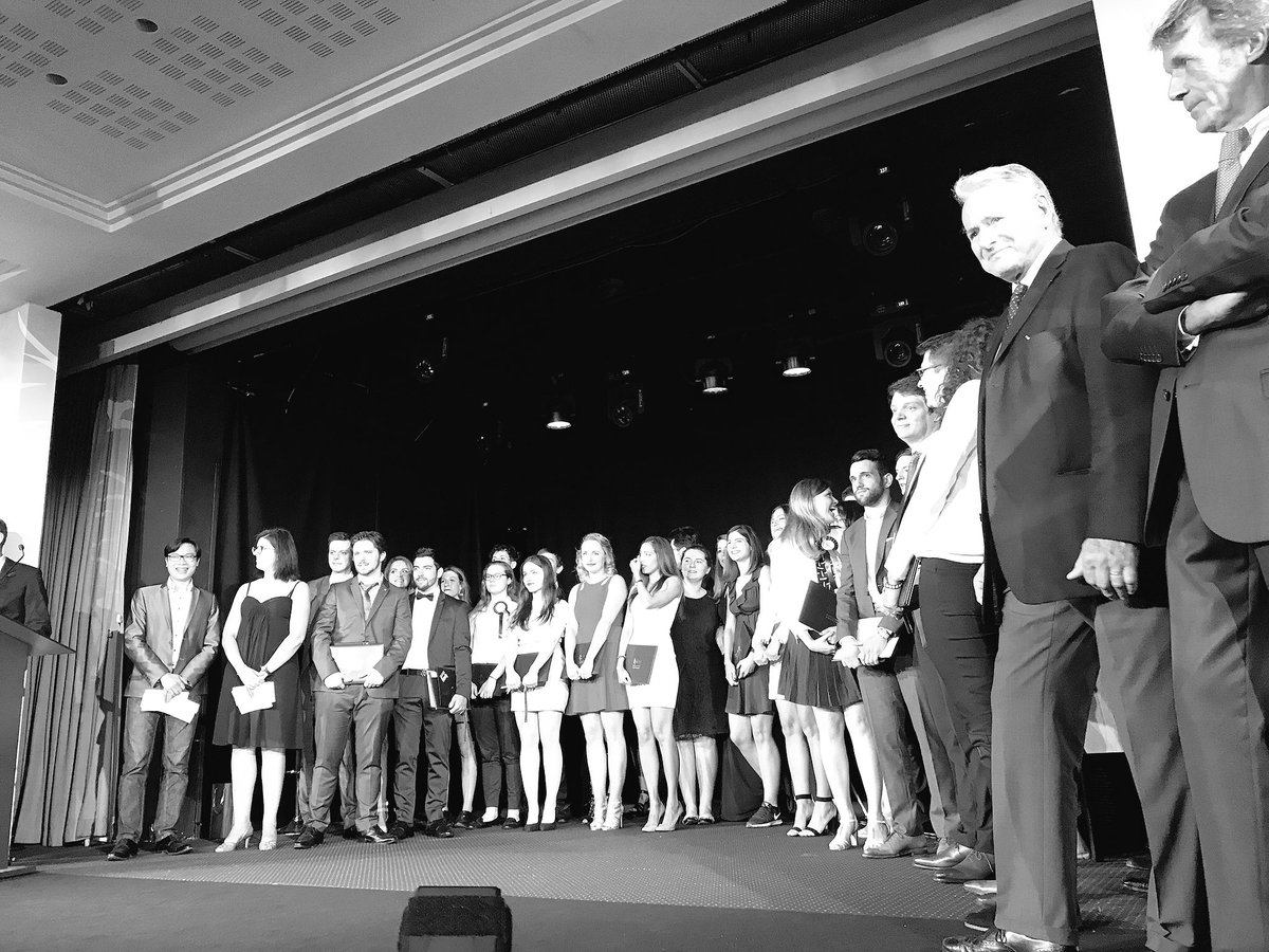 IPAGBS's tweet photo. #IPAGGraduation2016 🎓 Félicitations aux diplômés des filières Comptabilité, Contrôle, Audit et Finance et Marché https://t.co/zsTgJvr9cf