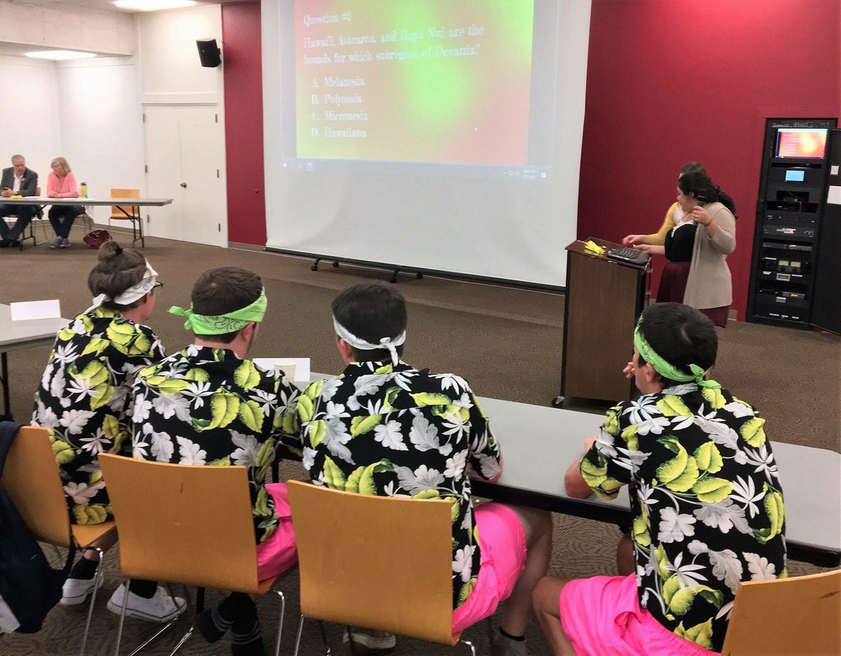 SOARsou's tweet photo. Quiz bash! #soar2017 #quizbash https://t.co/x6rU18GxVS