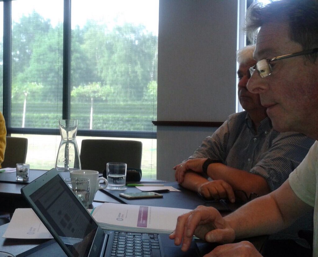 ErikvanMuilekom's tweet photo. Very effective EONS taskgroup on revision TITAN education project @cancernurseEU https://t.co/uUuViKtUV8