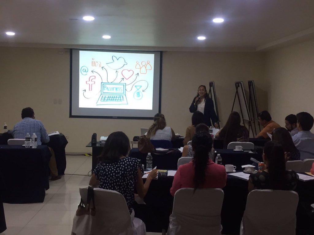 Taller Innovación del producto turístico para el mercado de Romance <a href="/Aguascalientes/">Viva Aguascalientes</a> gracias a todos los que participaron #IPTUR2017