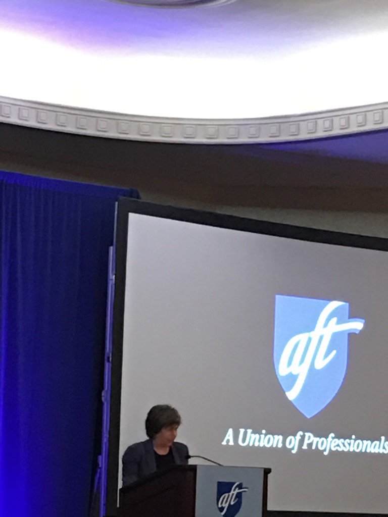 harryrod_57's tweet photo. Randi at the PIC #aftnhp2017 https://t.co/WBVovdFktF