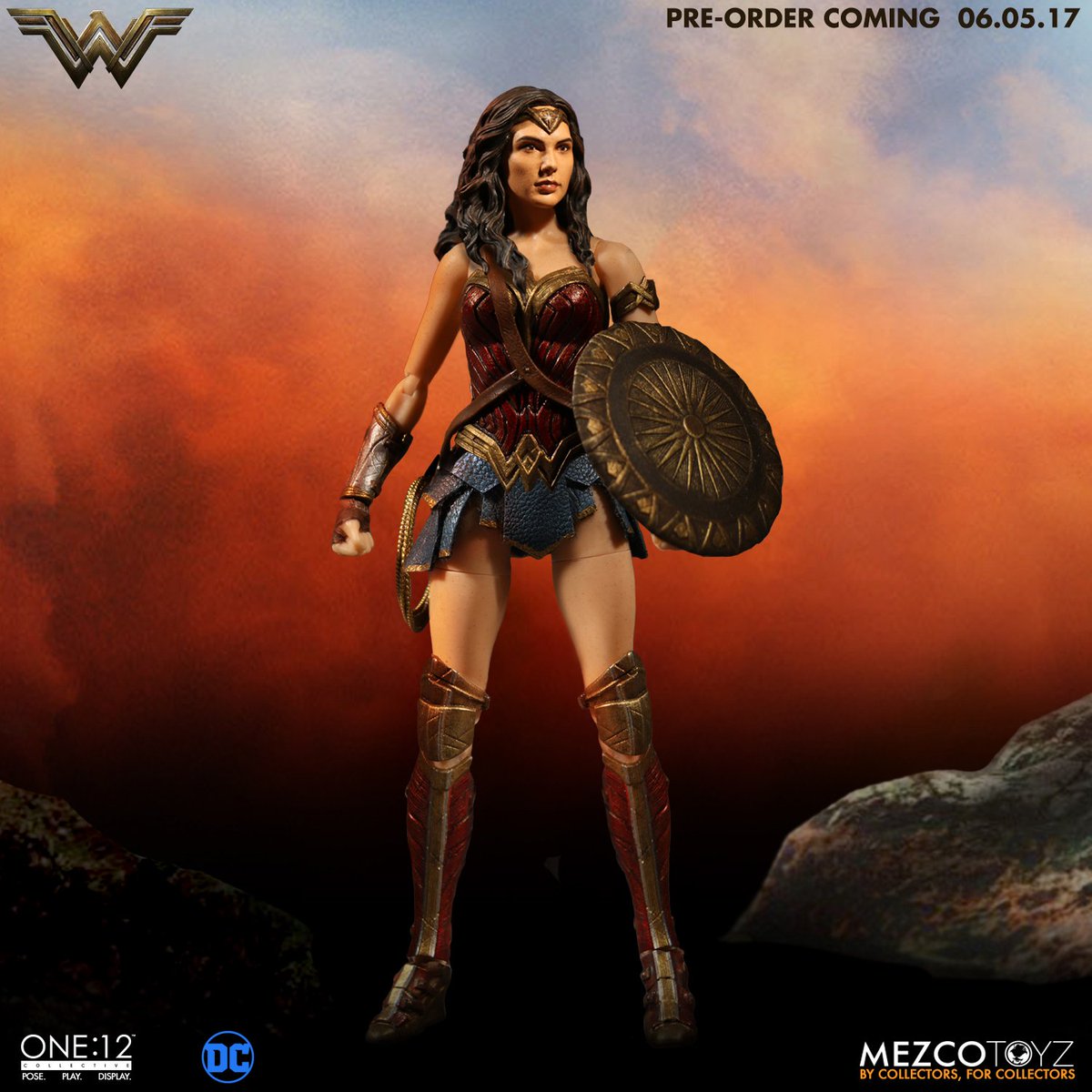 Teaser pic for the One12 Wonder Woman from film. More pics on Monday when she goes into preorder! #wonderwoman #one12collective #mezco