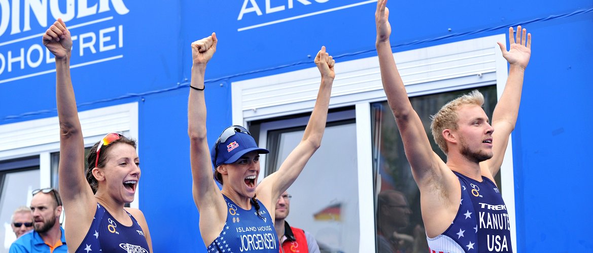 worldtriathlon's tweet photo. Keep on putting those HANDS UP! We want #TriMixedRelays in #Tokyo2020! 🙌🏼🙋🏼🙋🏼‍♂️ Who is with us? https://t.co/bVuLE7E2mb