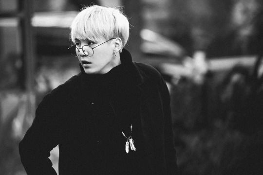 Ꮇ. (@helplessbum) on Twitter photo 