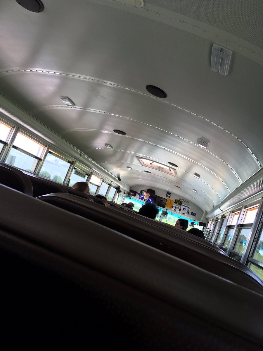 nms_snackshack's tweet photo. BUS RIDE TO SAMS TO GET ALL OF THE YUMMY SNACKS https://t.co/XkIomdDhc0