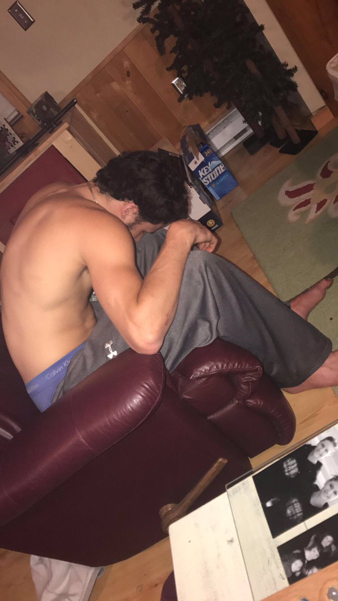 Alli_Capeti's tweet photo. Happy birthday peener💕 @LukasPeine https://t.co/rjvu6WHISm