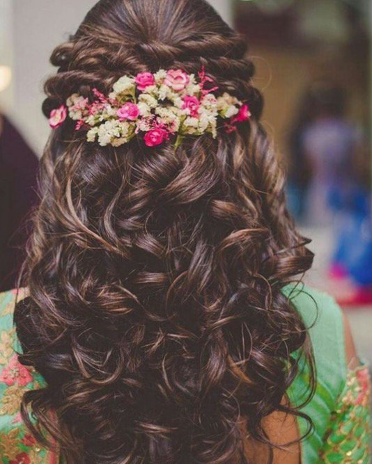 Remember ladies - great hair does not stay at home on a Friday! 😉💙✨ #happyfriday