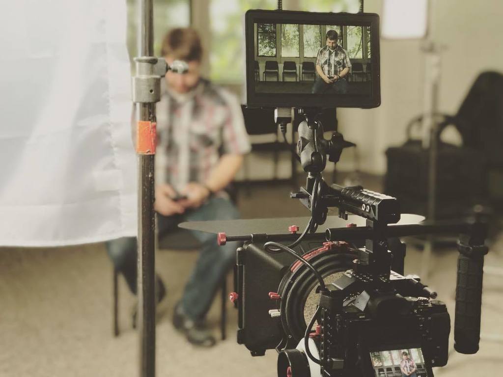 TH_Studios's tweet photo. Two interviews in the bag - it's a good day...
...
...
#iPhone7Plus #portraitmode #sony #a7s #setlife #filmlife #production #film #intervie… https://t.co/mdqEq6lTtR