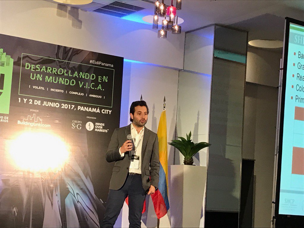 horacio_urbano's tweet photo. En @Evento_ELDI participa @HomeroGT hablando de financiamiento para la producción de vivienda para renta https://t.co/oTGcSapy8M