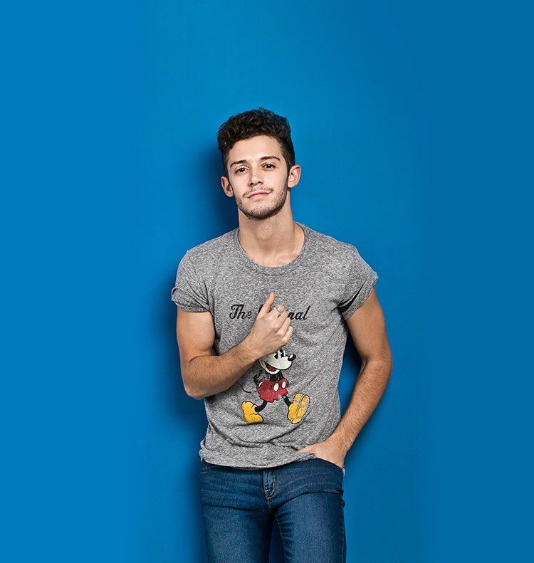 ruggerofw's tweet photo. Nuevas fotos de Ruggero Pasquarelli del nuevo Photoshoot para WATT revista https://t.co/TkZIMEks7Y