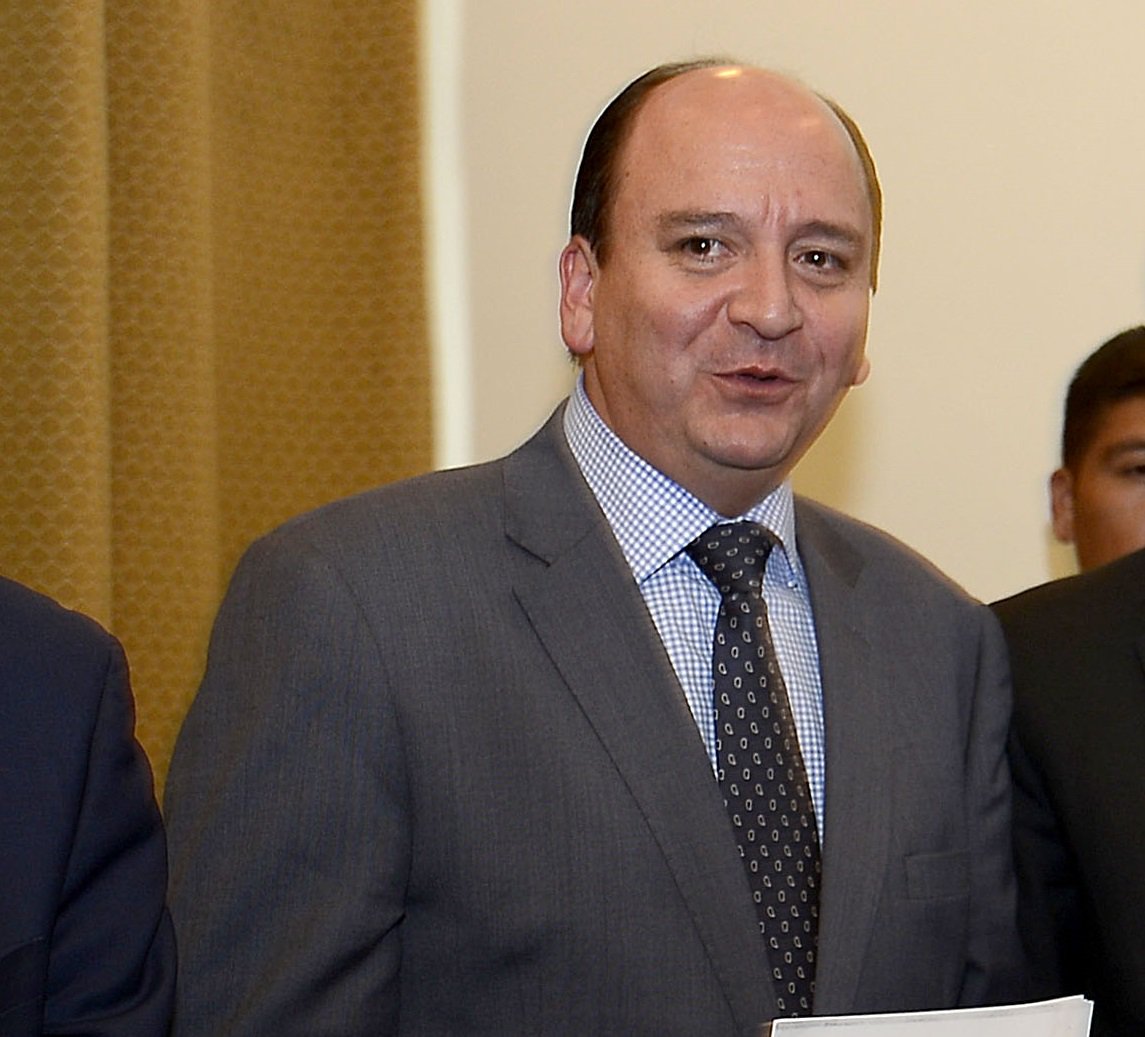 Contralor Carlos Pólit dice, por medio de su abogado, que presentó hace días indicios de responsabilidad penal contra fiscal Carlos Baca.