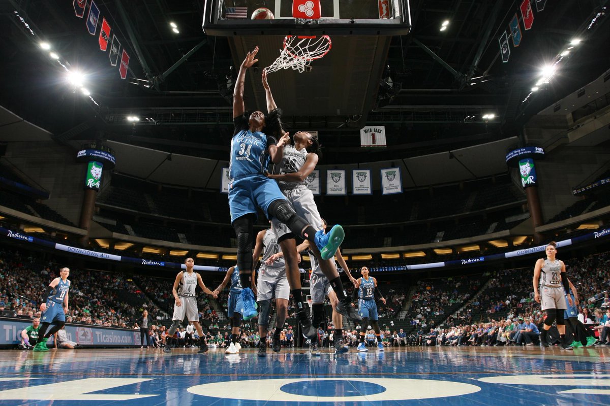 minnesotalynx's tweet photo. Fowles Might Just Be ‘The Best Center Our League Has Seen’

📝 » https://t.co/UpgJfIJ4zx https://t.co/XJaf2p4ojQ