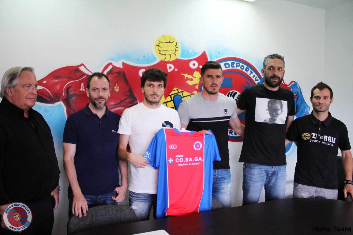 Presentación de los nuevos jugadores de la <a href="/UDOurense2014/">UD Ourense 🐺</a> @patoguillen28 y @frodovich10 📷⚽