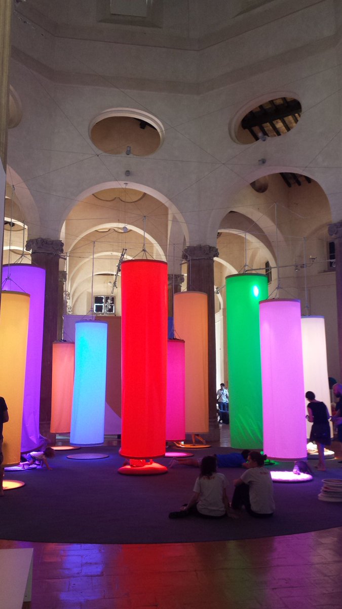 MaxLo_Turco's tweet photo. @MUBA_Milano with family. #colour #colour shower https://t.co/x4iwIE7lc0