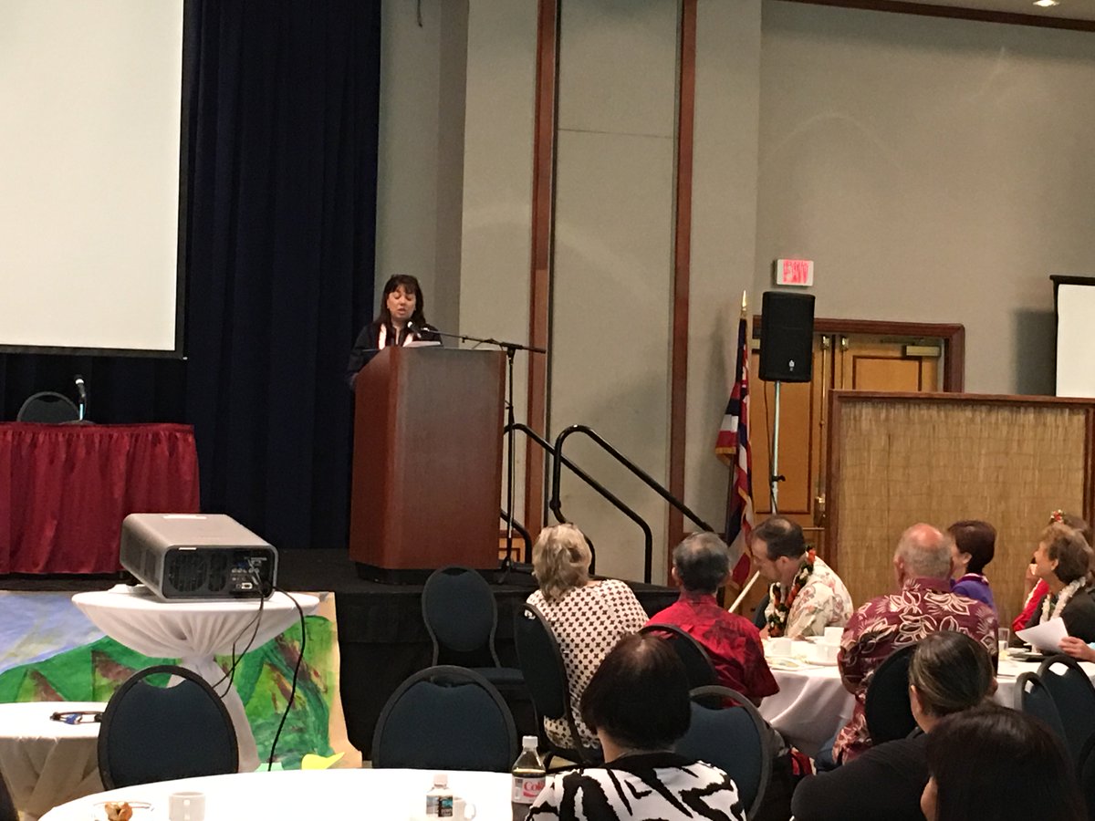 ReadToMeIntl's tweet photo. Lee sharing her book Ordinary 'Ohana with the participants at #RTMConference2017 #EngagingEveryChild https://t.co/ZPKLsvJFZx