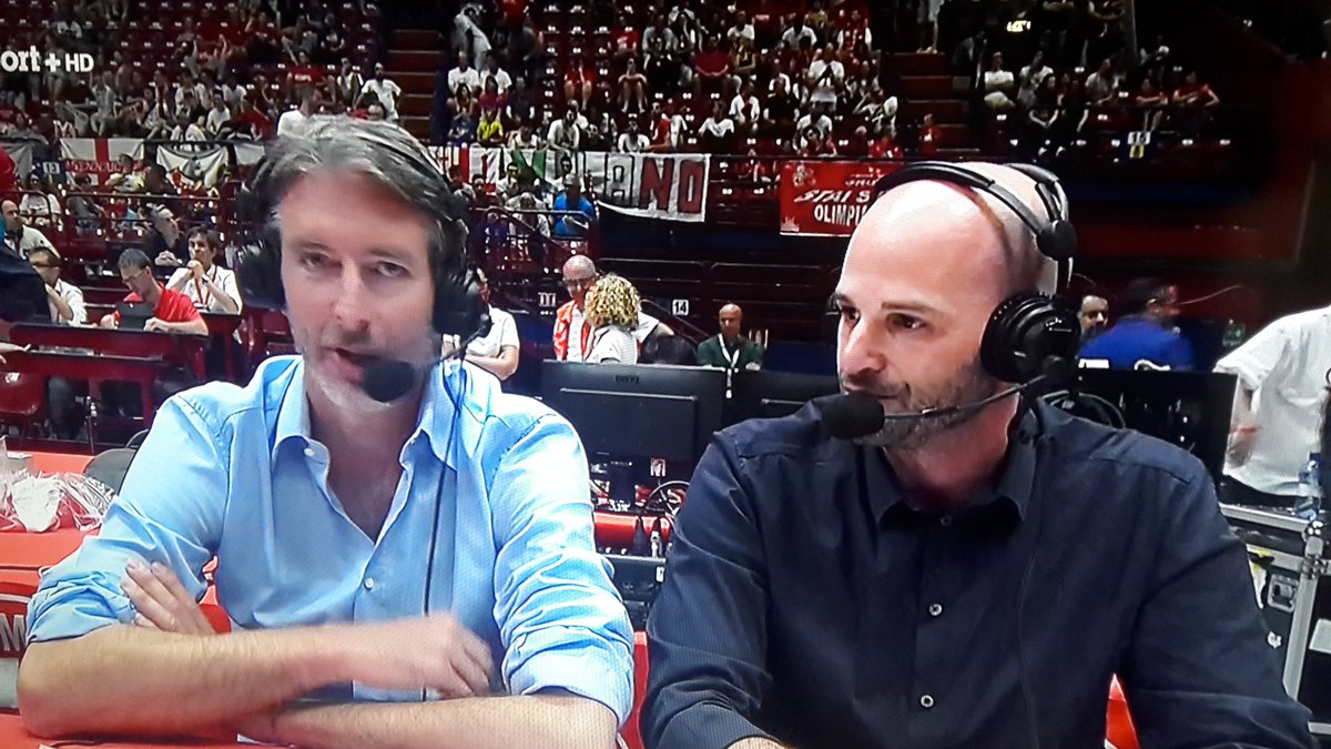 PipuCuore's tweet photo. @Basketacazzo siamo carichi? #basketacazzo #LBAPlayoff #LBAPlayoff2017 @OlimpiaEA7Mi @AquilaBasketTN https://t.co/VR21IHRIxO