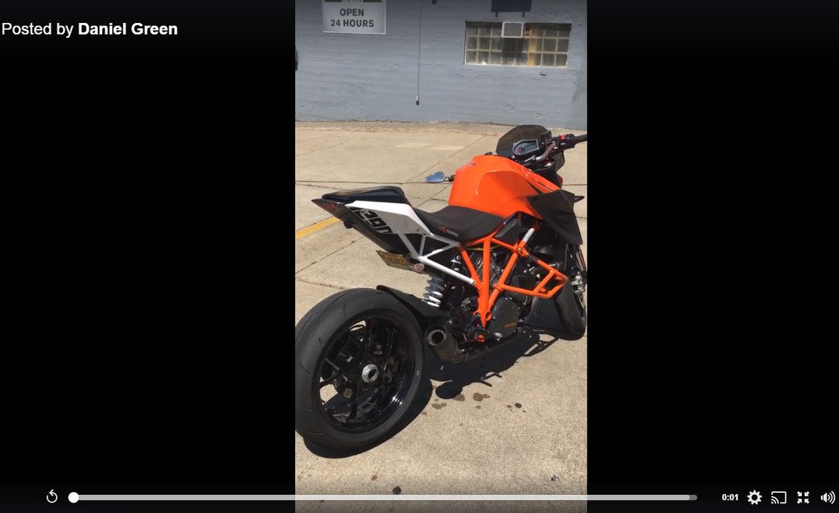 CompWerkes's tweet photo. #DanielGreen's #KTM #1290SuperDuke idling and revved. Music to my ears. https://t.co/lYXvu8vvMw https://t.co/9Ihl9q2Aii