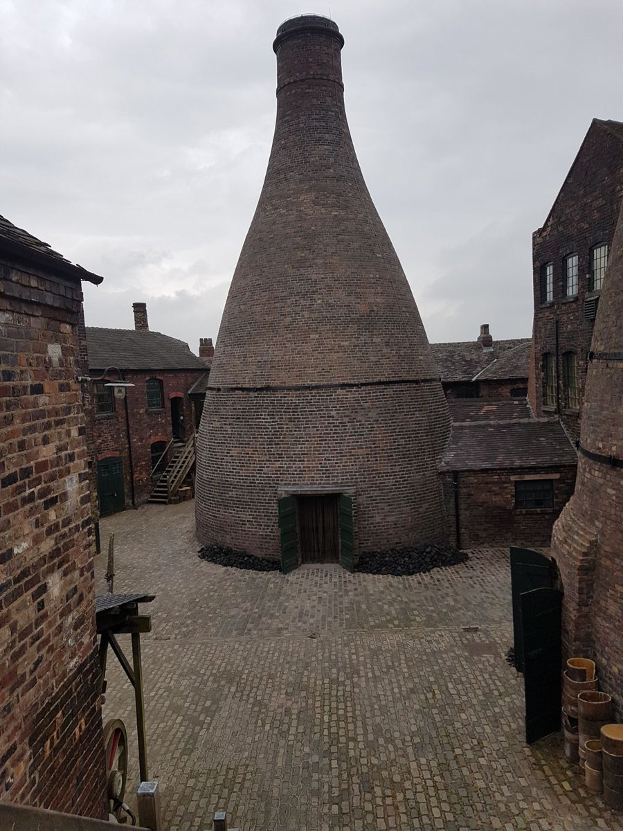 EmmaD198's tweet photo. Always enjoy a half term trip to @GladstoneMuseum #throwingapot . Excellent talk by @DWAEC too https://t.co/aRlPeCRcF9