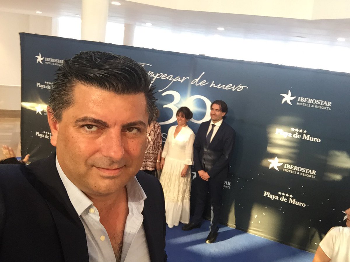 En IBEROSTAR , en el 30 aniversario de Playa de Muro. Por supuesto trabajando. @iberostarmca  #30IBEROSTARMuro
