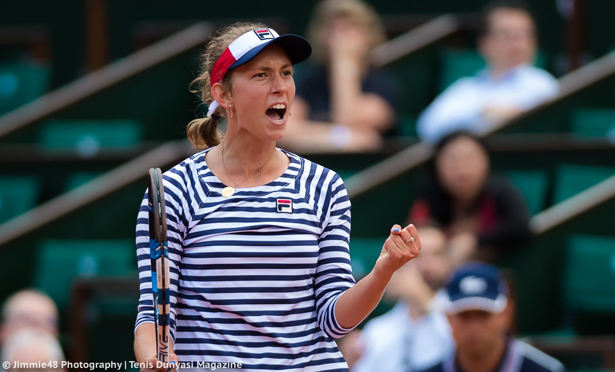 ELISE MERTENS - Página 2 DBVt_6SXsAAMuR5