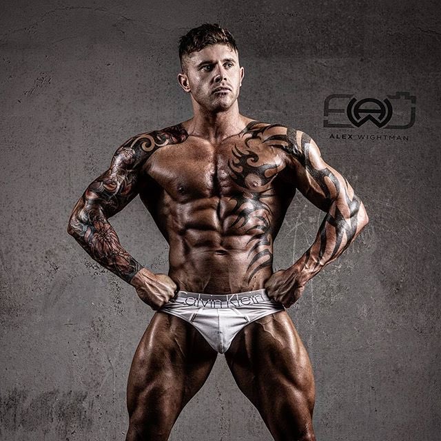 WomensEyeCandy1's tweet photo. Hot new hunk alert ladies &amp; he's a big lad! 😜🍆 it's the gorgeous &amp; supersexy #DanielBennett #redhot &amp; extra #bulgetastic thank us later! 💋❤️ https://t.co/9vtTqmdxM7