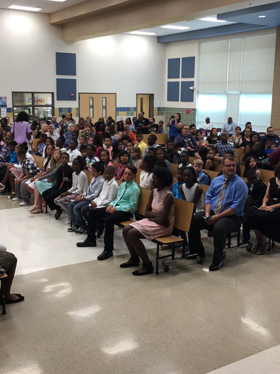 Couch Elementary On Twitter Couch 5th Grade Graduation We Are