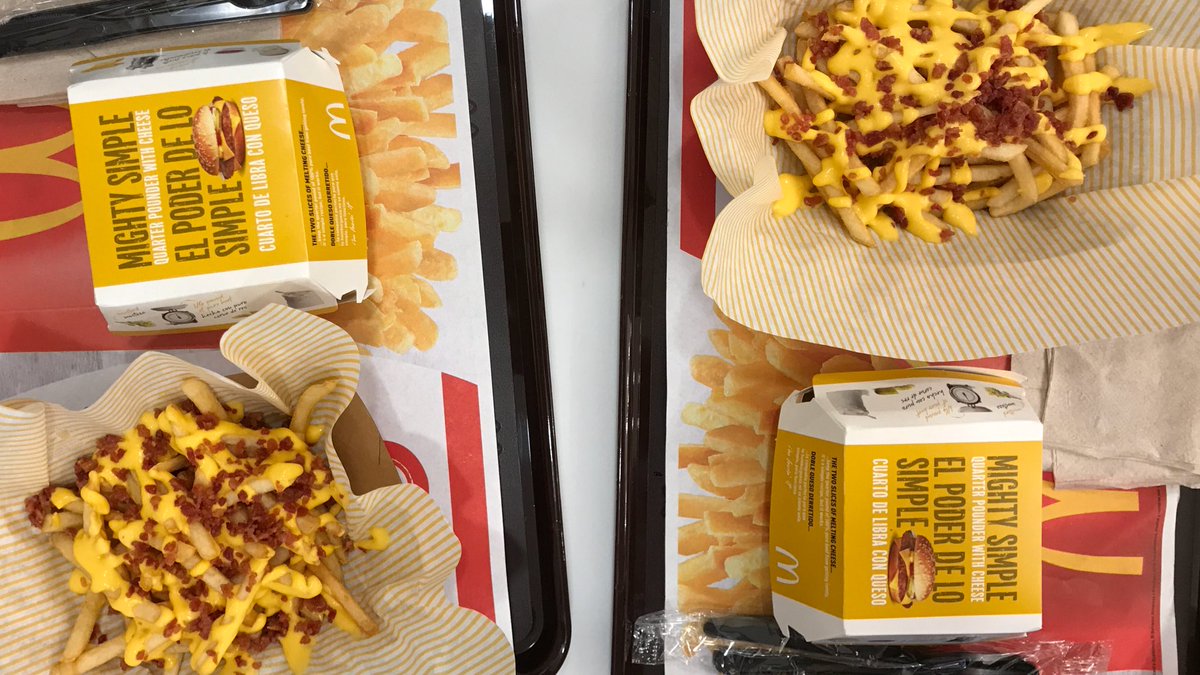 McGuate's tweet photo. ESTA BELLEZA YA ESTÁ EN GUATE

Pedila en McDonald´s a partir de el lunes *se va volando el fin de semana* https://t.co/Jn67hC4wxx