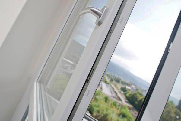 ventanasdor's tweet photo. Ventanas Antiruido Tipo Caroní #decoracion #aluminio #ingenieria #oferta #Venezuela #Caracas #arquitectura https://t.co/muWRaRbrLG