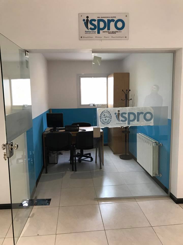 _SantaCruzAr's tweet photo. Renovada imagen institucional y optimizando espacios para que los empleados puedan desarrollar sus tareas con mayor confort @MatiasKalmus https://t.co/fky5ttIBCt