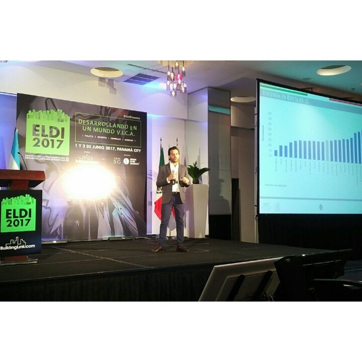 CentroUrbano's tweet photo. #EldiPanama @HomeroGT de @SHFoficial habla sobre los retos que plantea la #vivienda en renta y como #mexico lo está resolviendo @Evento_ELDI https://t.co/MUO1OOci9O